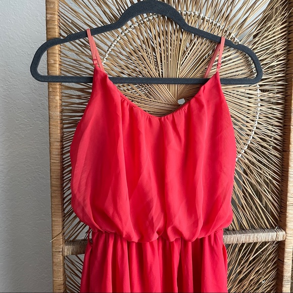 Flowy red spaghetti strap midi dress - Picture 2 of 4